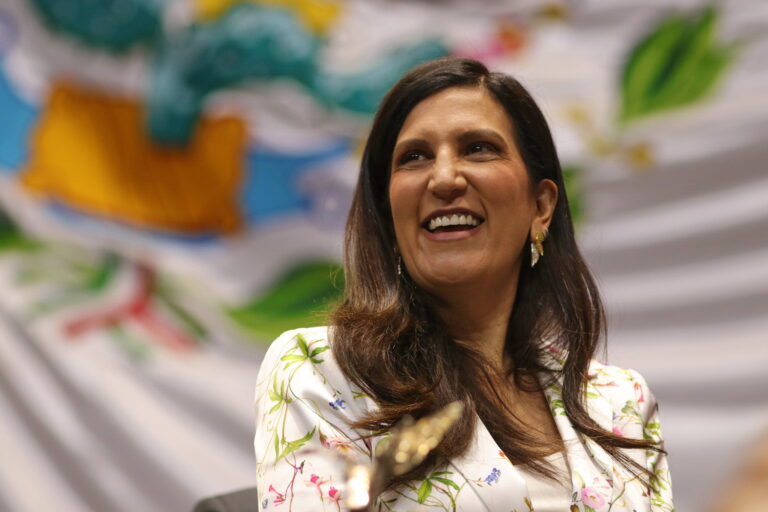 kenia lopez rabadan_01