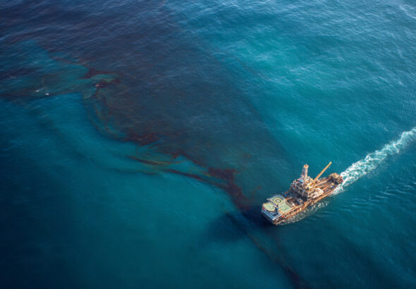 photojournalism-shot-on-200mm-lens-f56-deep-depth- (2)