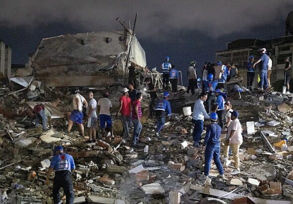 Aumenta la tragedia en Venezuela- mil 450 muertos tras los devastadores terremotos