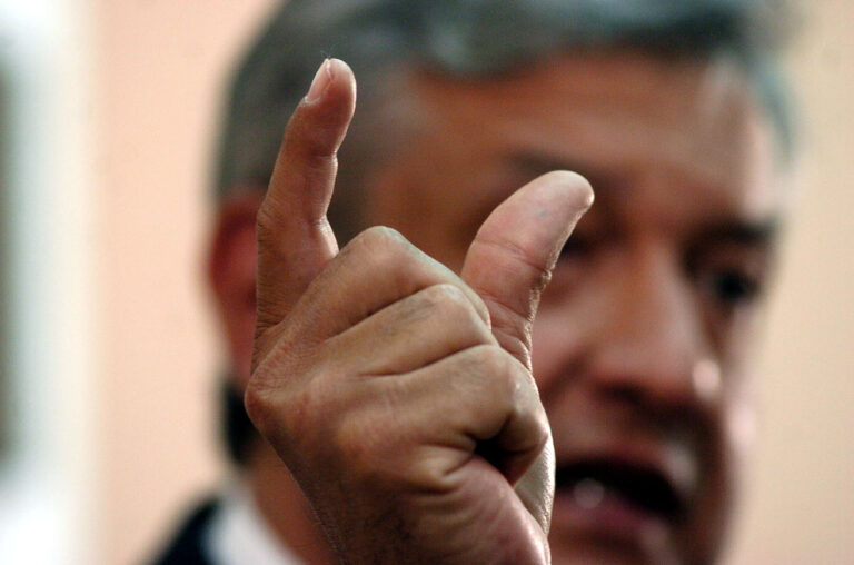 CONF AMLO 1