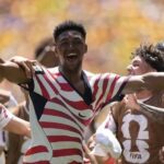 Estados Unidos vence a Australia 2-0 y avanza a dieciseisavos del Mundial