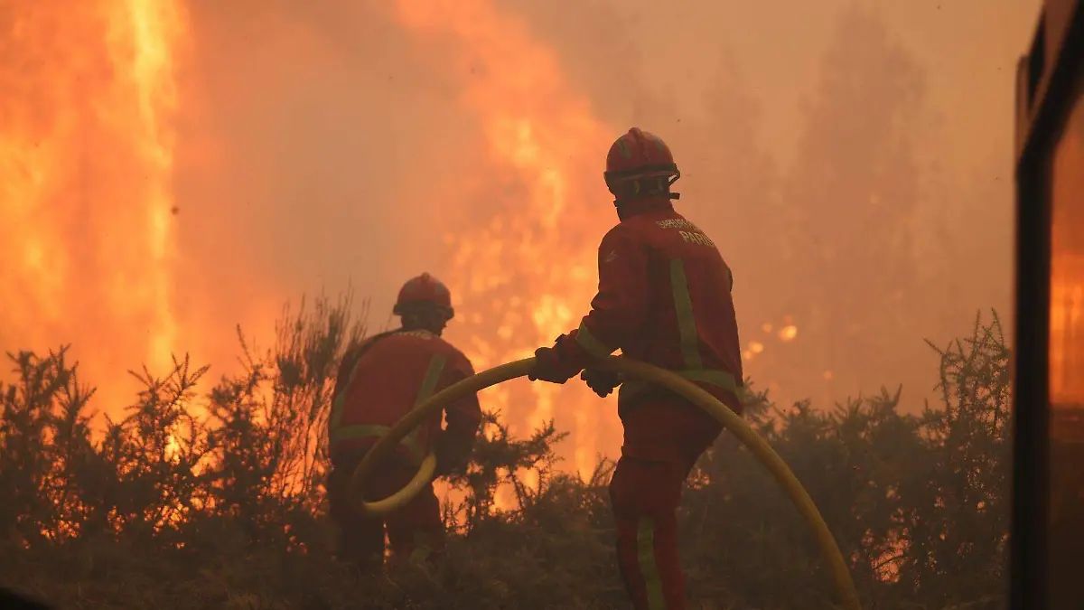 España y Francia luchan contra incendios mientras se acerca una nueva ola de calor