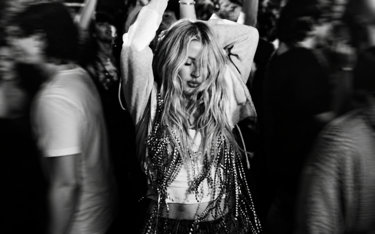 EllieGoulding-17082026