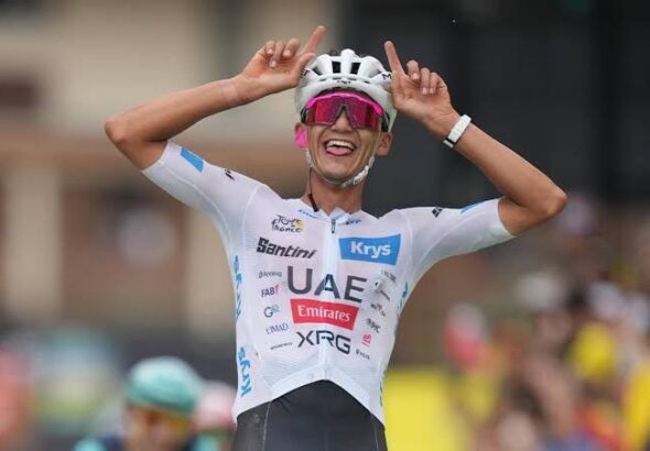 Isaac del Toro renueva con UAE Team Emirates hasta 2031