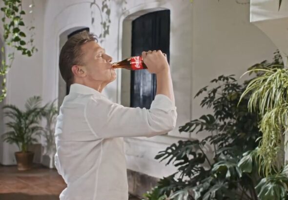 Luis Miguel reaparece en comercial tras meses alejado de los escenarios
