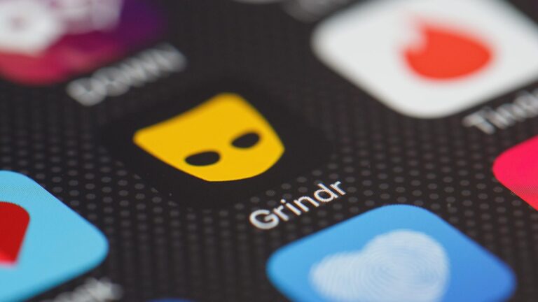 Grindr pagará millonaria cifra por compartir el estado de VIH de sus usuarios